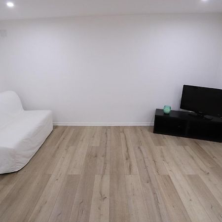 Homeday F2 Tous Confort Tres Bien Place Num4 Haguenau Kültér fotó