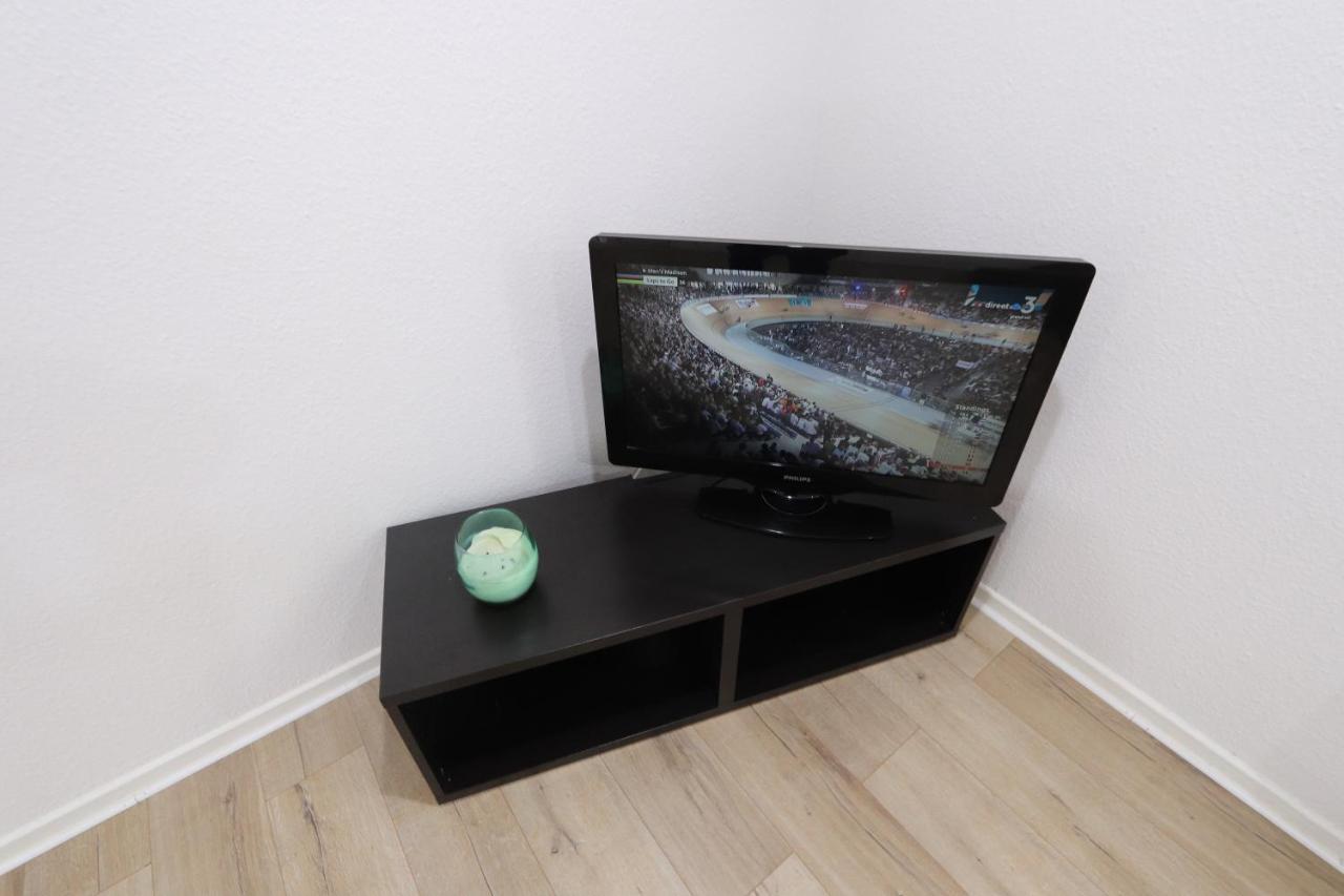 Homeday F2 Tous Confort Tres Bien Place Num4 Haguenau Kültér fotó